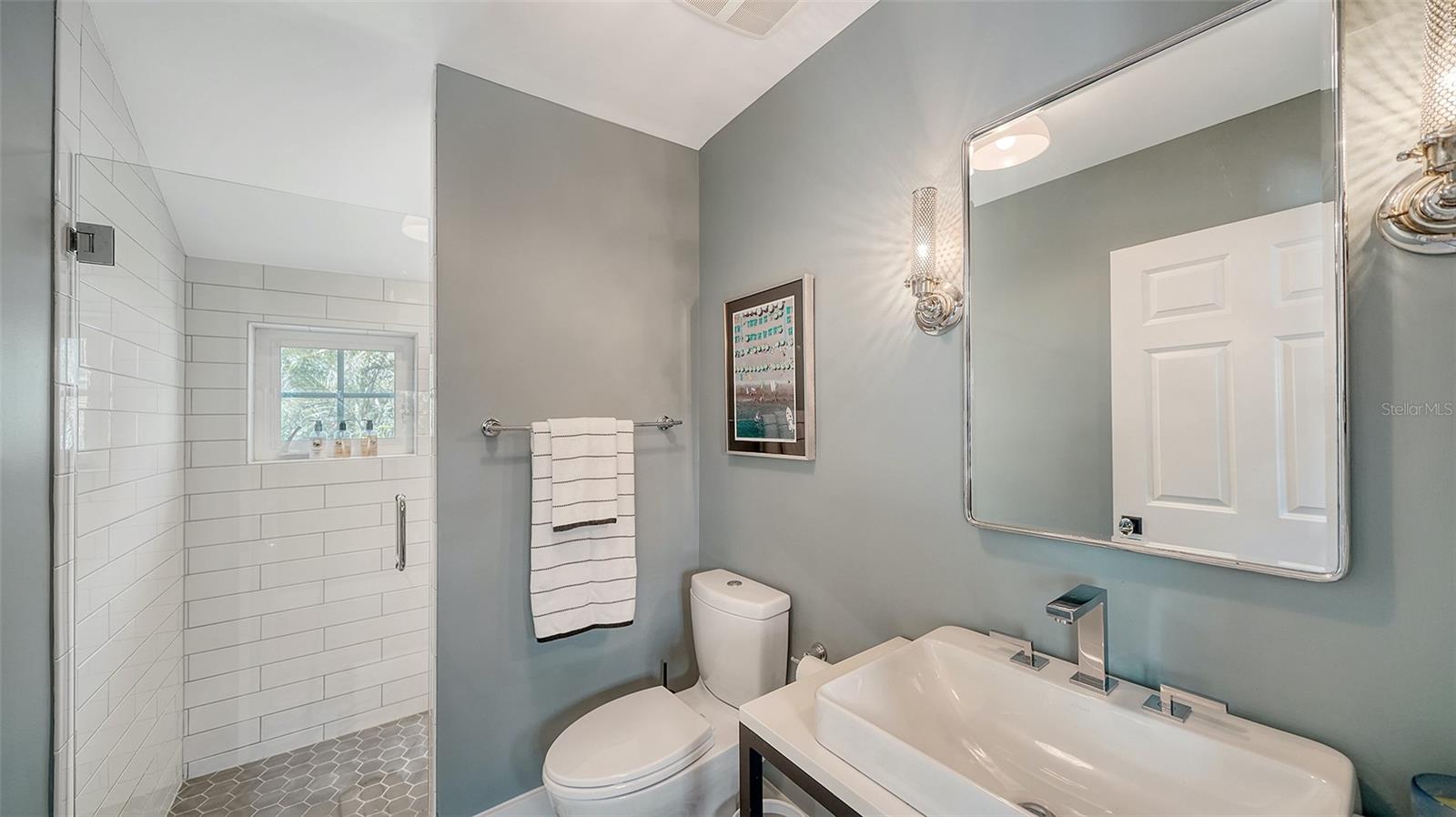 Image 33 of 52 For 1774 Cherokee Drive