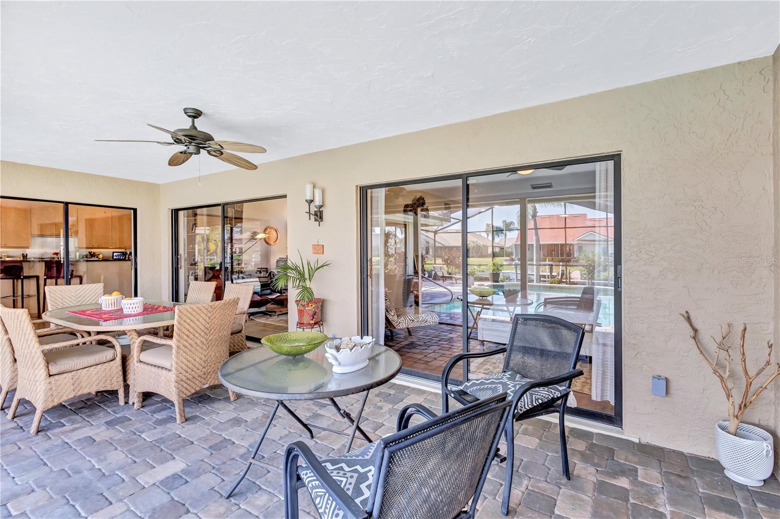 Image 32 of 97 For 105 Inlets Boulevard 105