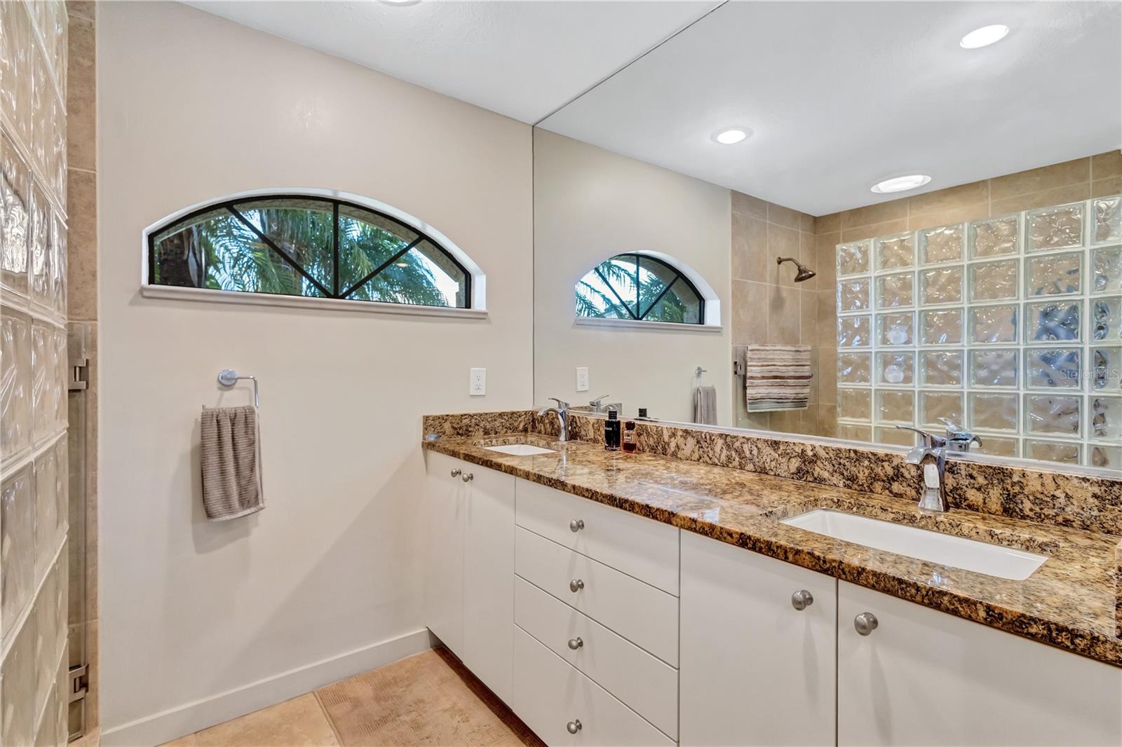 Image 35 of 97 For 105 Inlets Boulevard 105