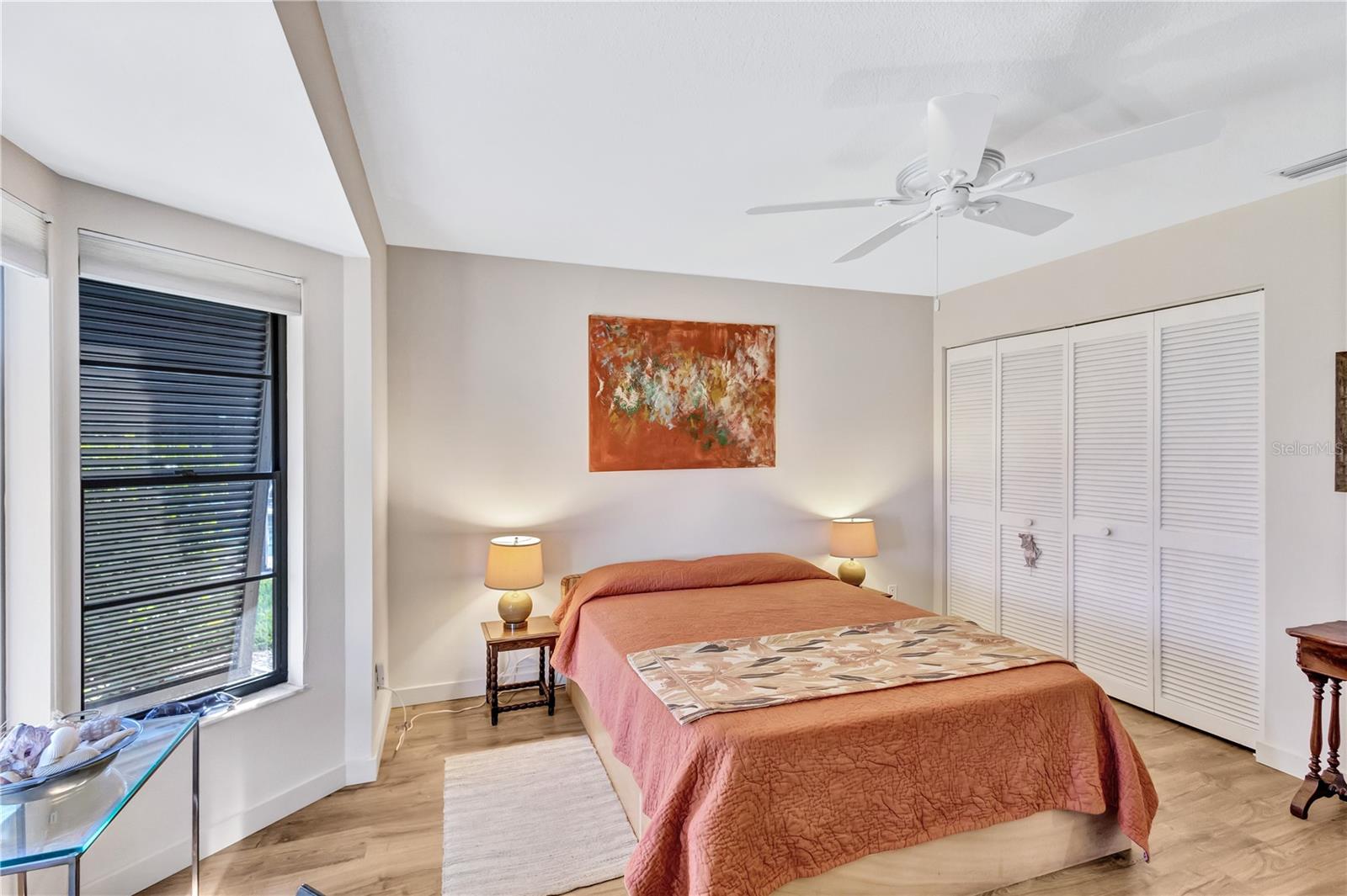 Image 40 of 97 For 105 Inlets Boulevard 105