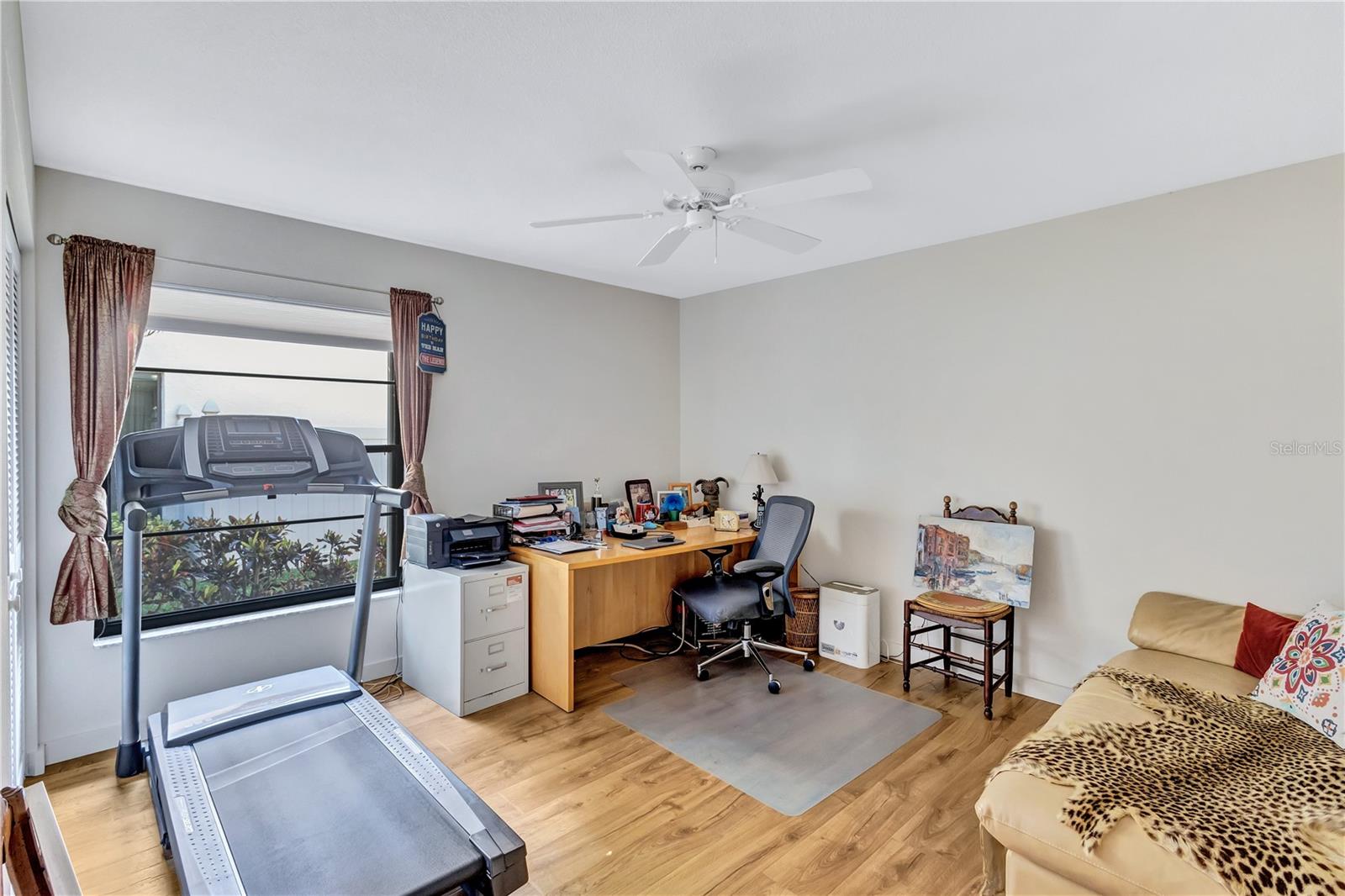Image 42 of 97 For 105 Inlets Boulevard 105