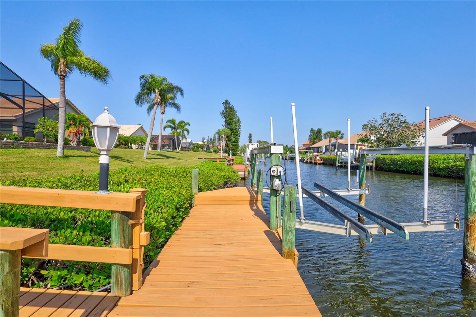 Image 57 of 97 For 105 Inlets Boulevard 105