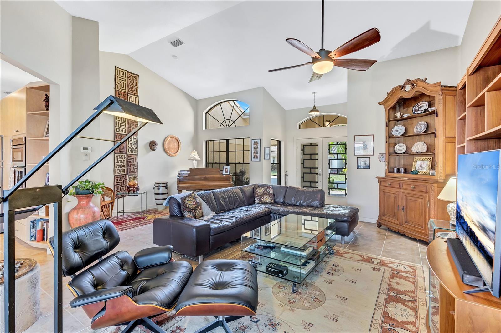 Image 7 of 97 For 105 Inlets Boulevard 105