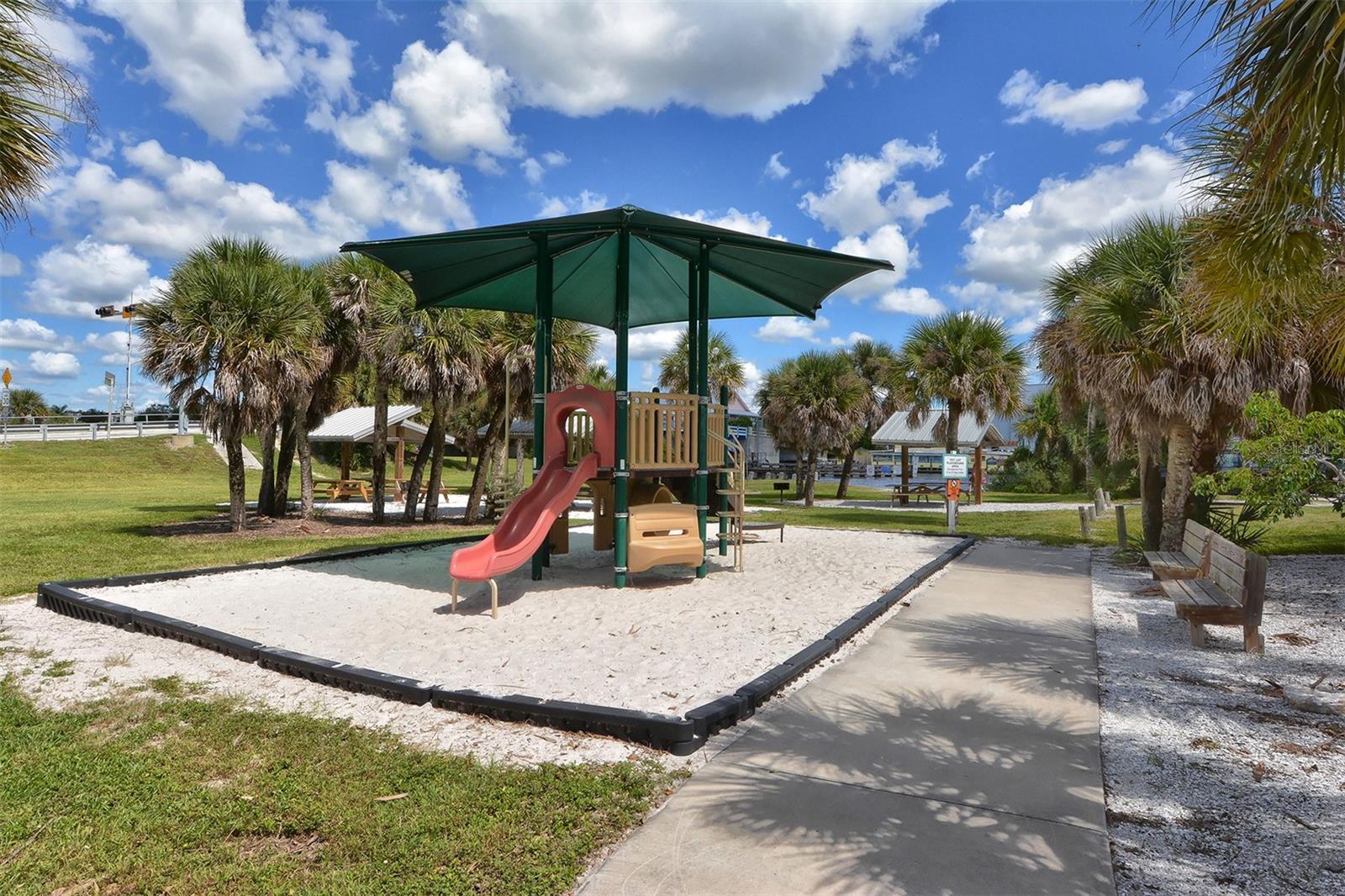 Image 95 of 97 For 105 Inlets Boulevard 105