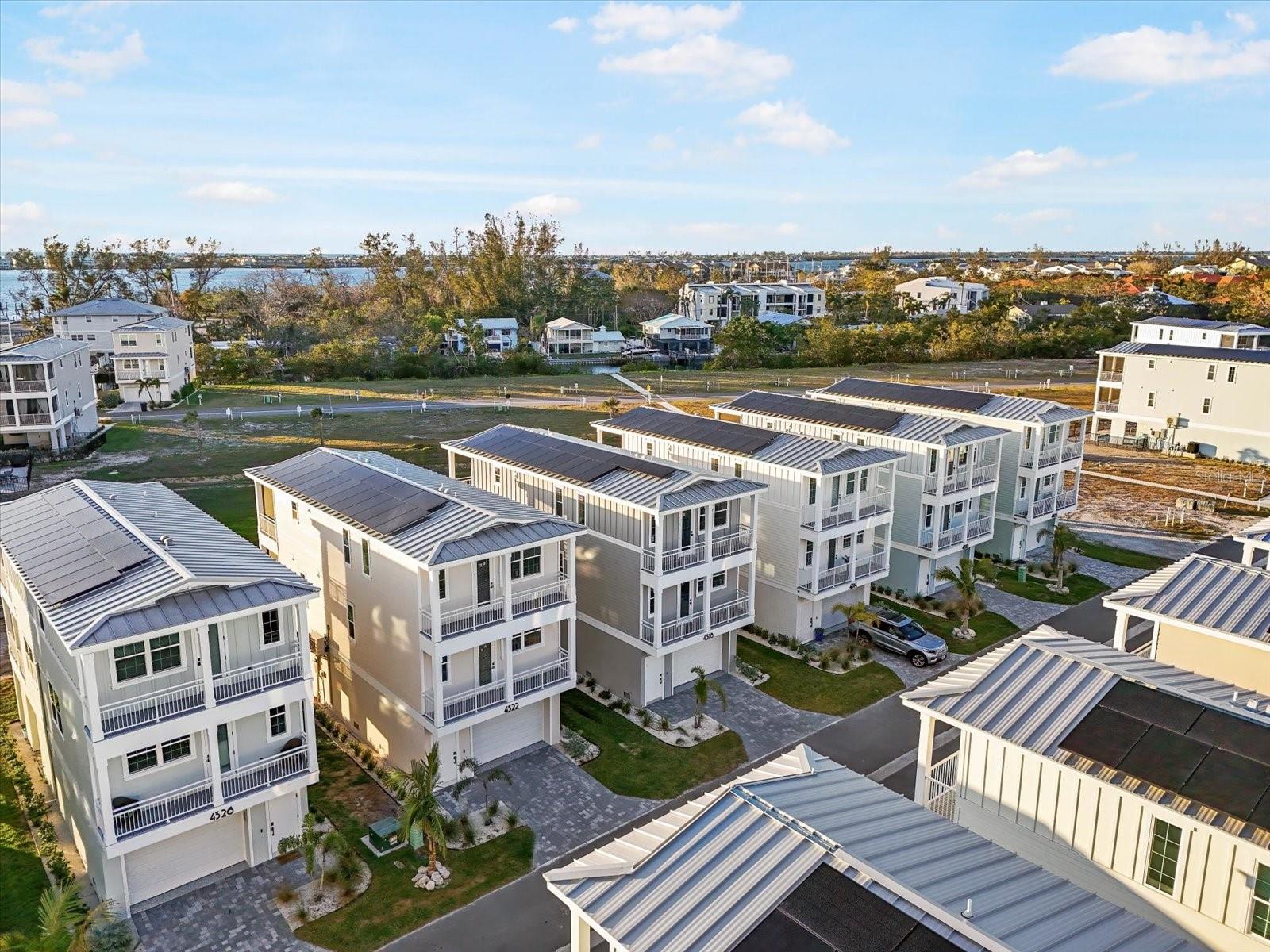 Image 24 of 29 For 4322 Marina View Way