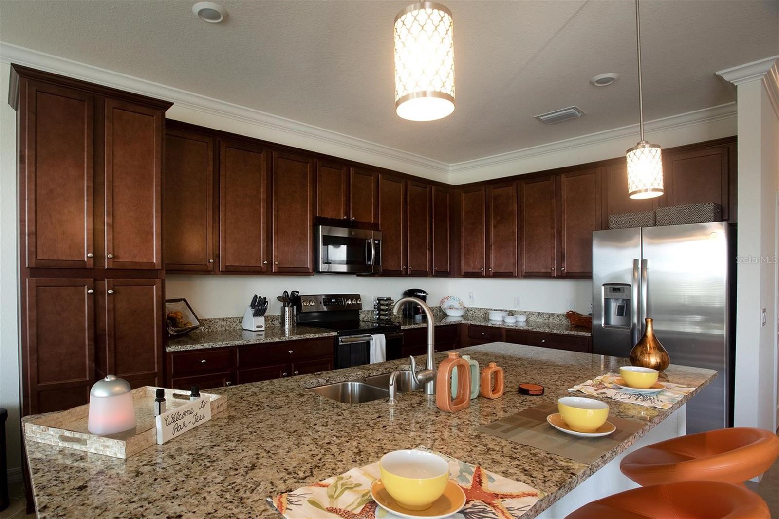 Image 13 of 37 For 17108 Vardon Terrace 401