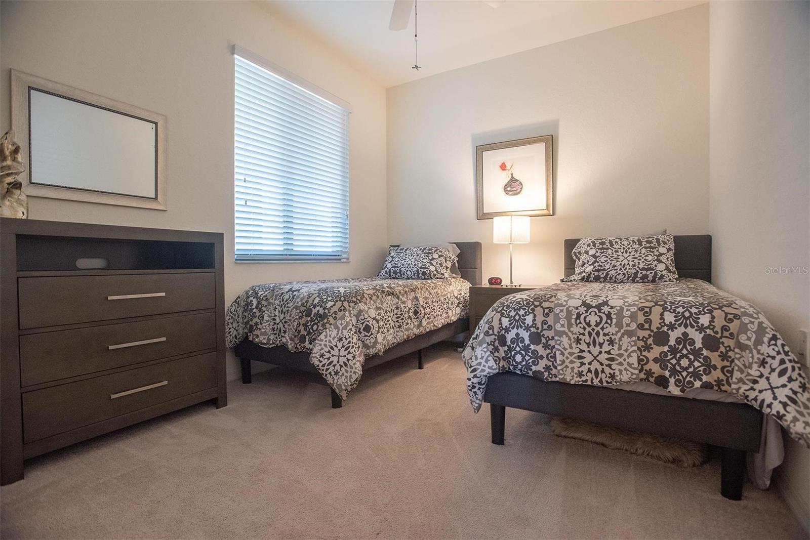 Image 5 of 37 For 17108 Vardon Terrace 401