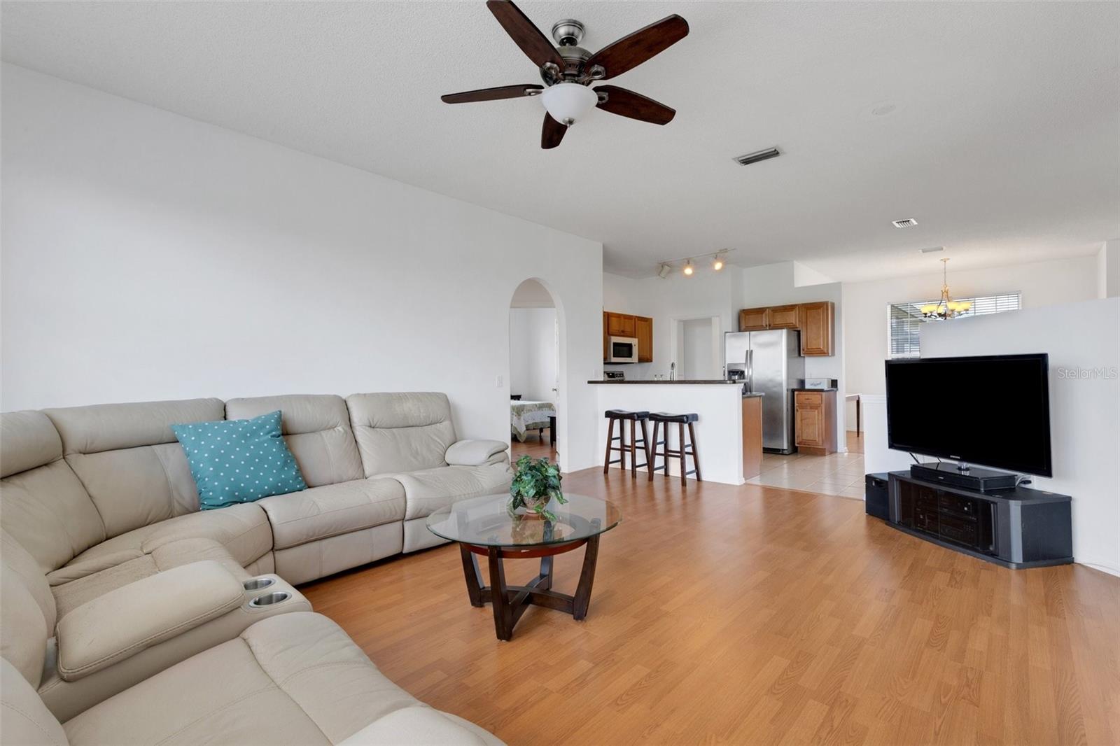 Image 23 of 69 For 9402 71st Avenue E