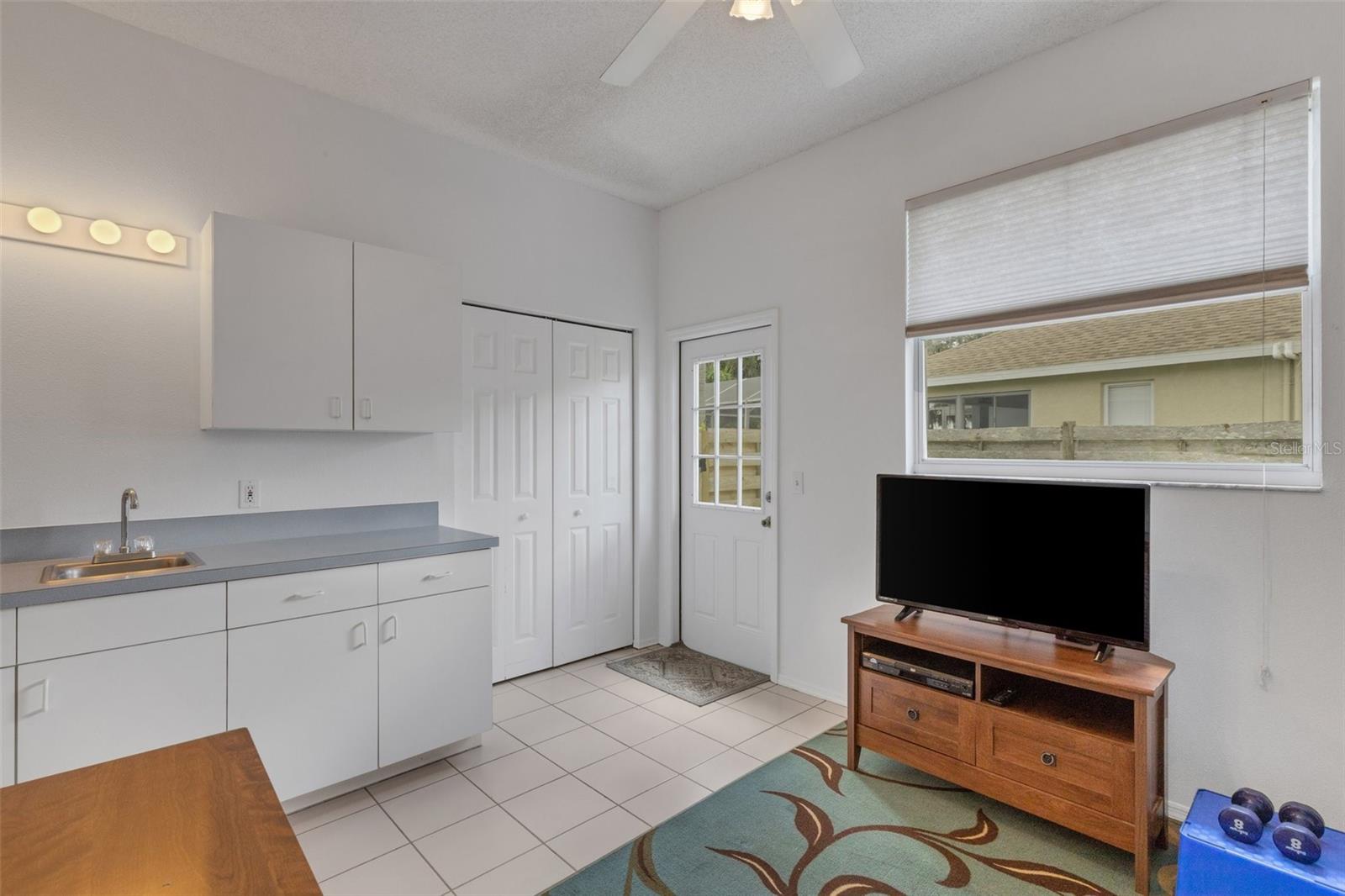 Image 51 of 69 For 9402 71st Avenue E