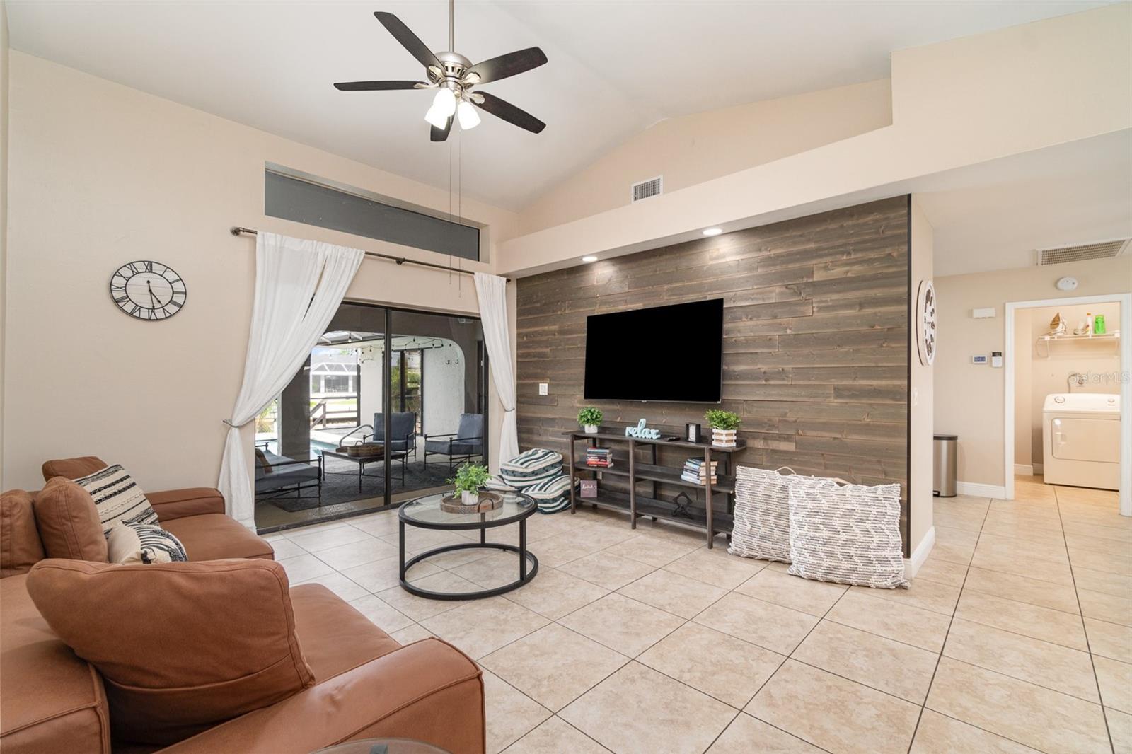 Image 3 of 29 For 3411 2nd Avenue