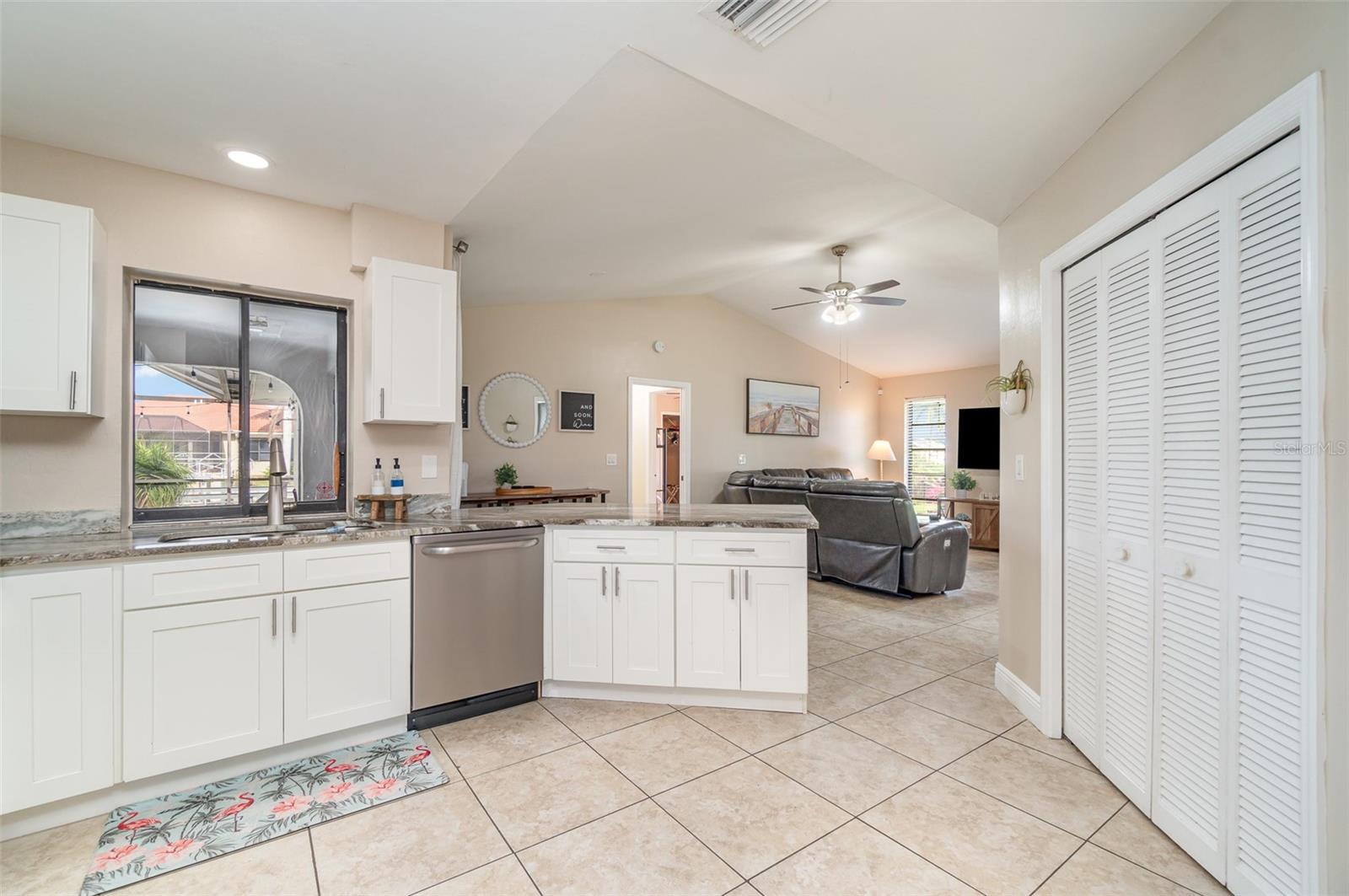 Image 8 of 29 For 3411 2nd Avenue