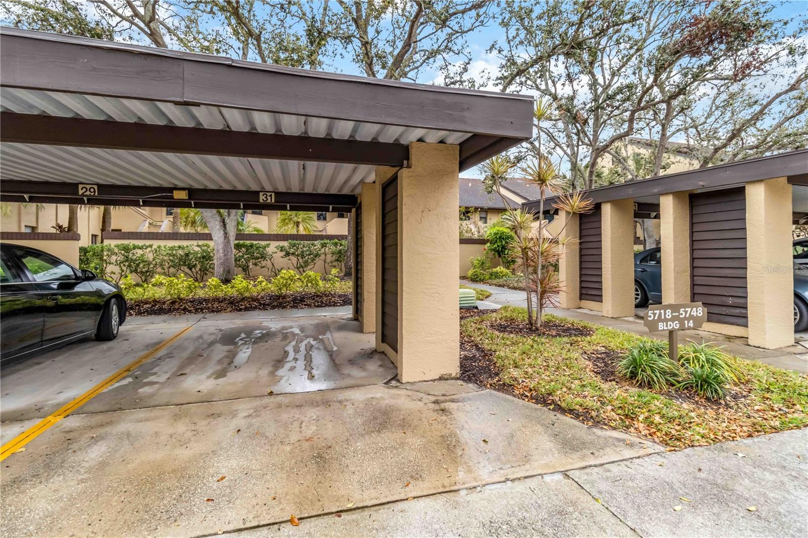 Image 15 of 35 For 5734 Ashton Lake Drive 7