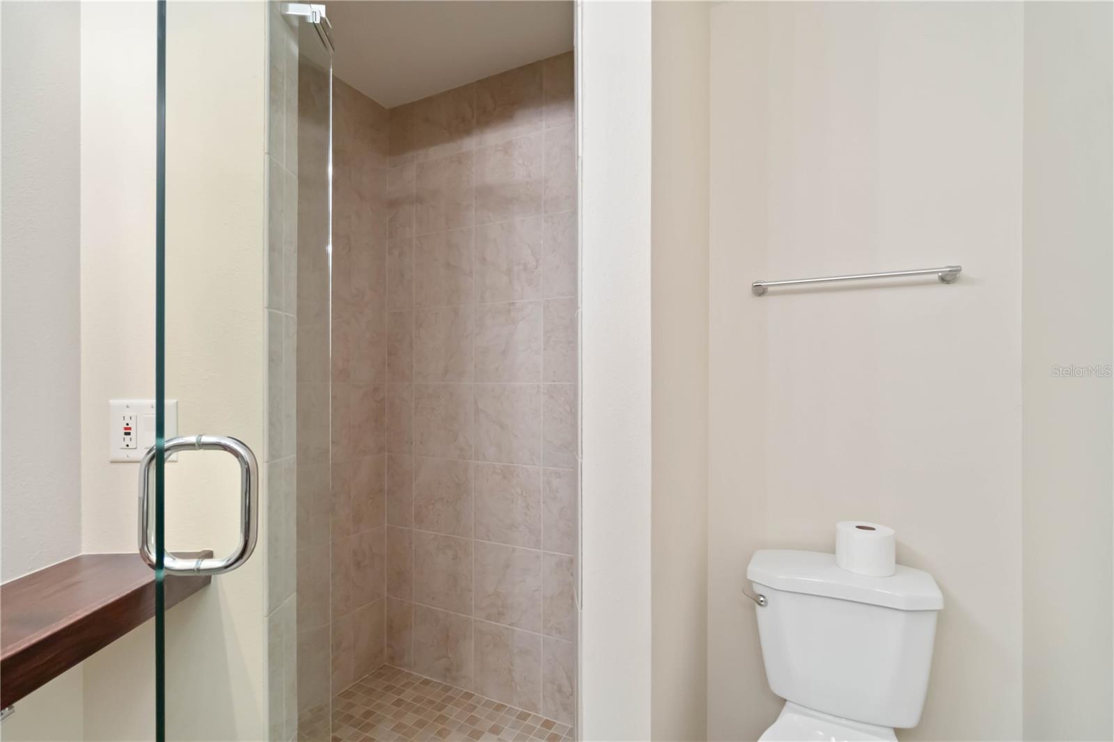 Image 31 of 60 For 6101 34th Street W 11c