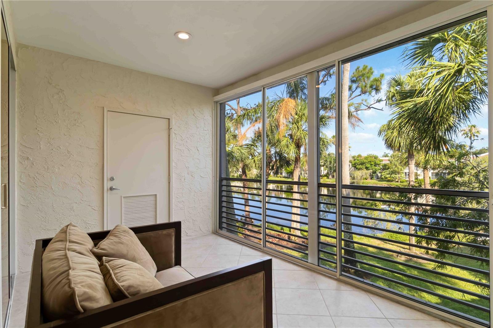 Image 36 of 60 For 6101 34th Street W 11c