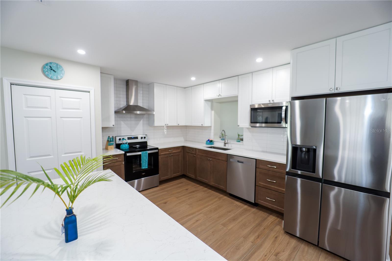 Image 14 of 45 For 8007 17th Avenue Nw