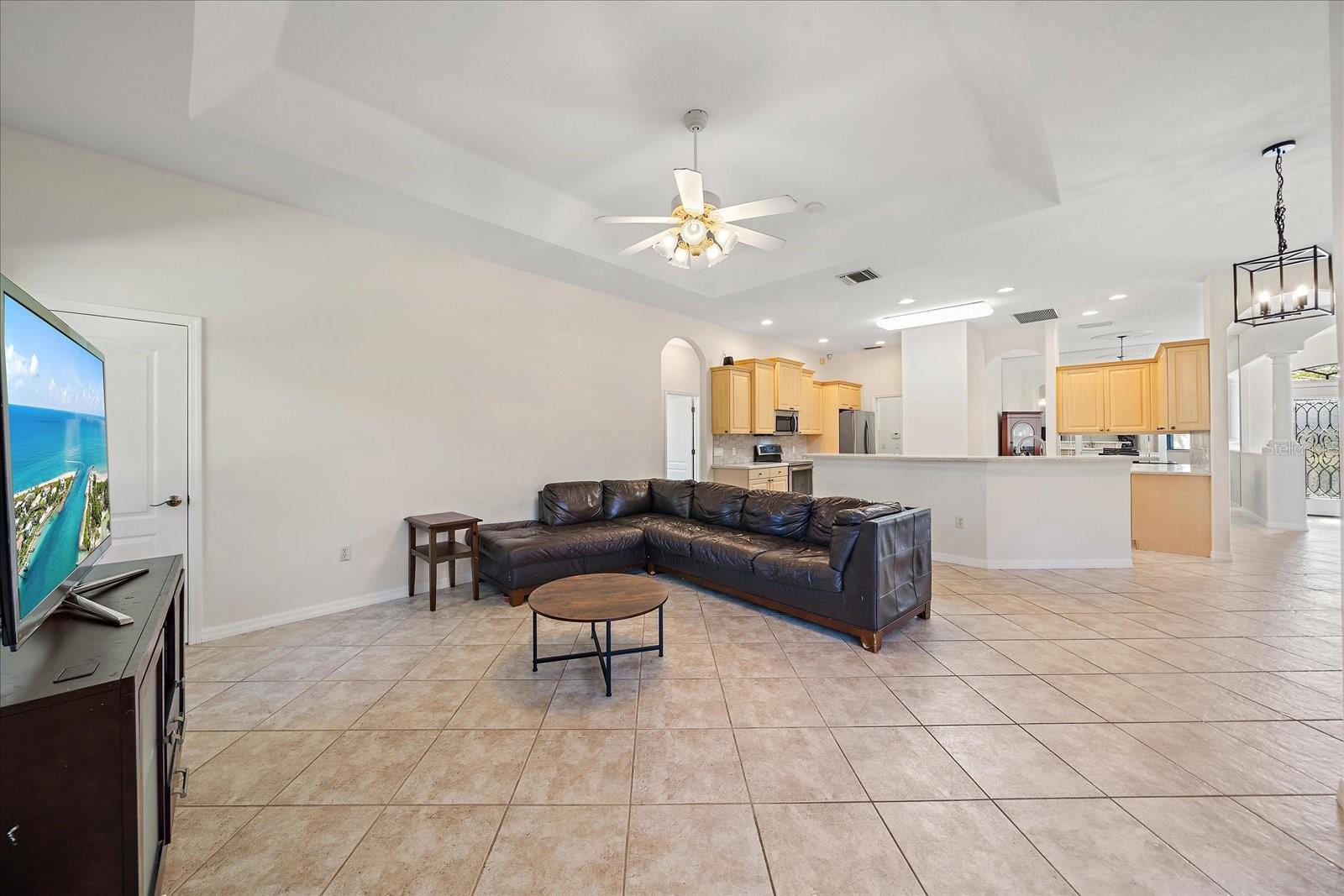 Image 4 of 48 For 5584 Eastwind Drive