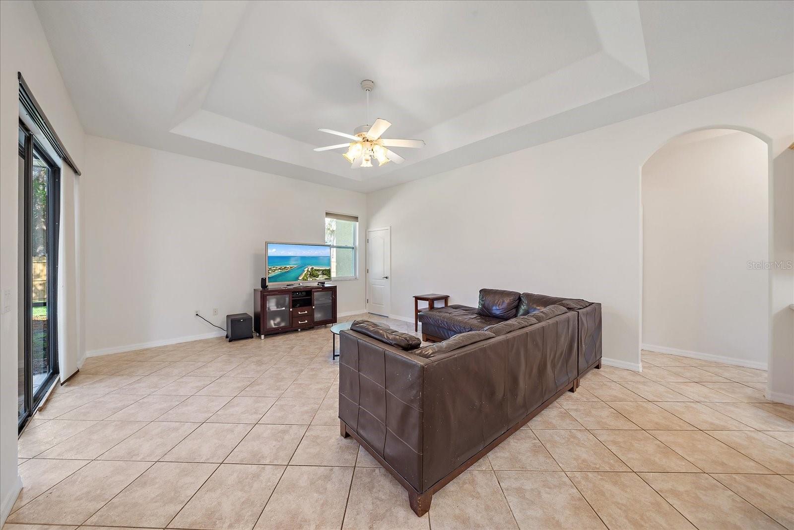 Image 5 of 48 For 5584 Eastwind Drive