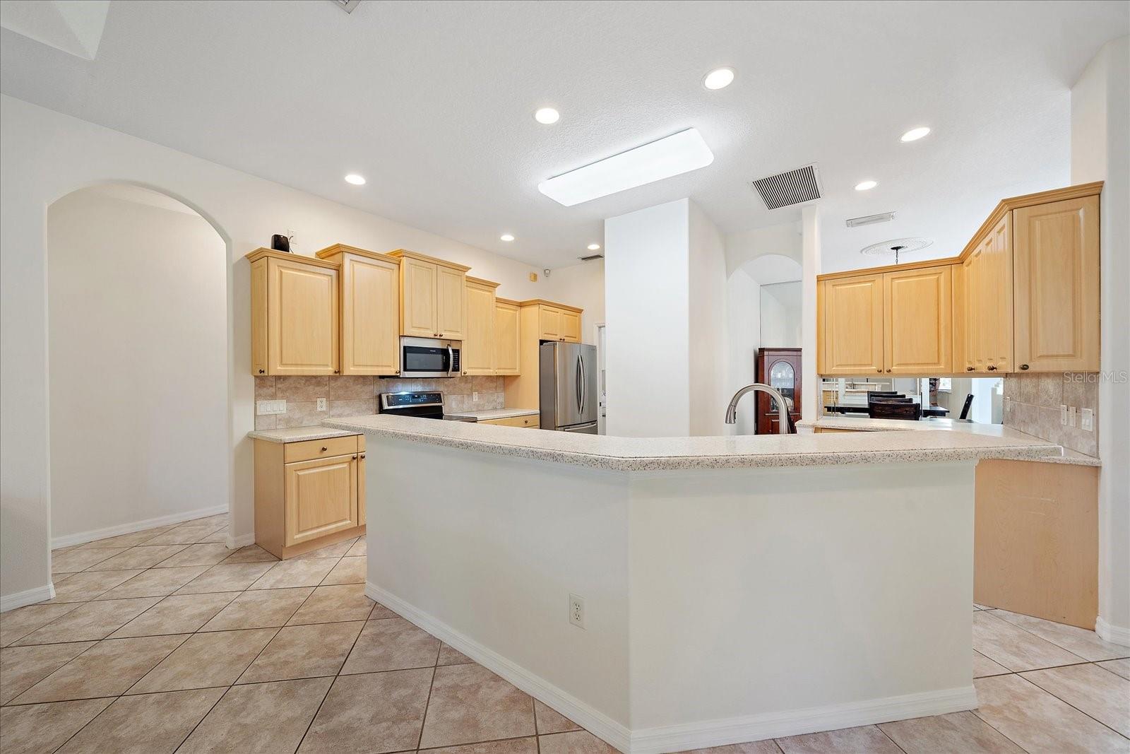 Image 9 of 48 For 5584 Eastwind Drive