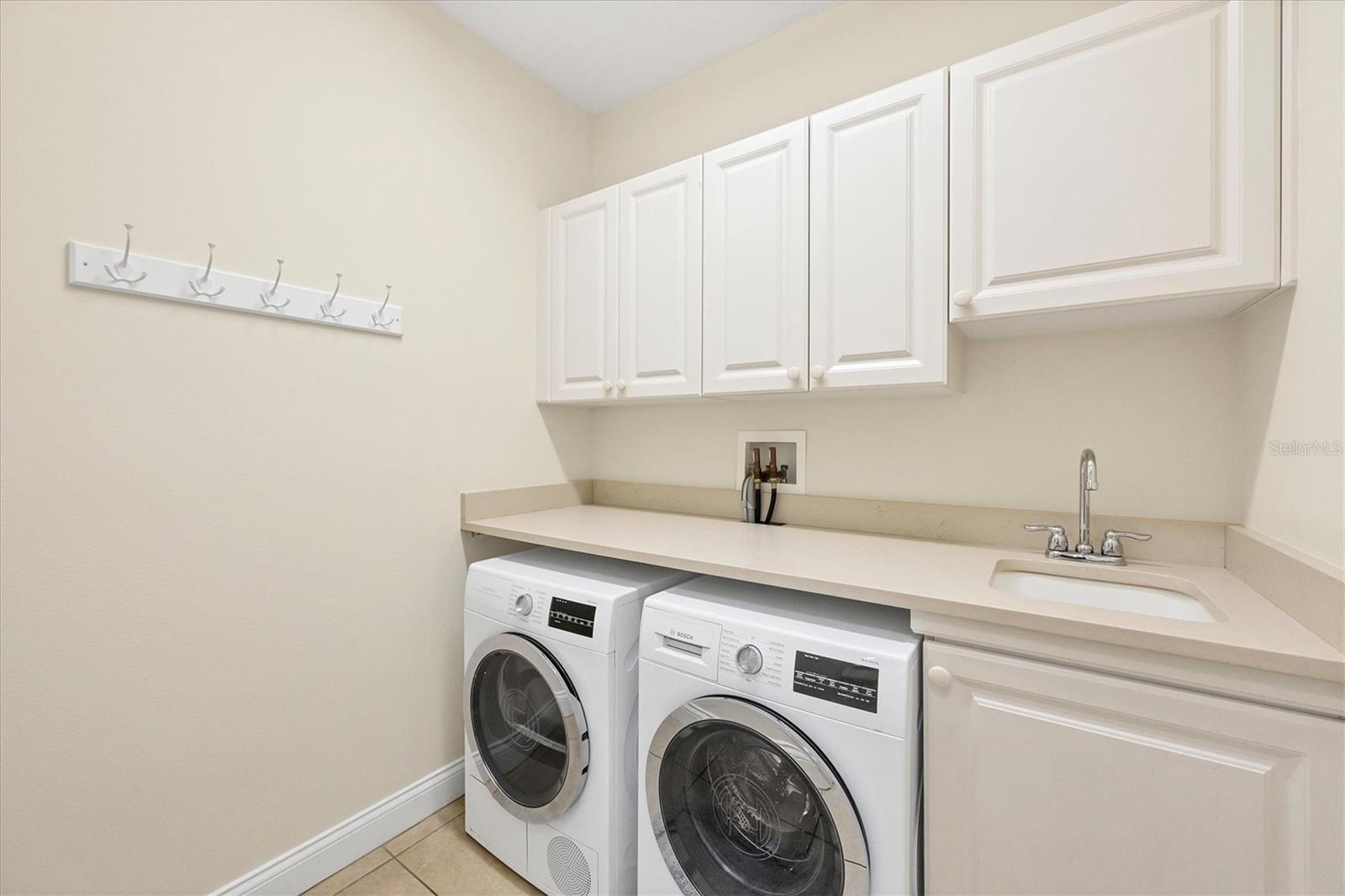 Image 29 of 48 For 3405 54th Drive W 103