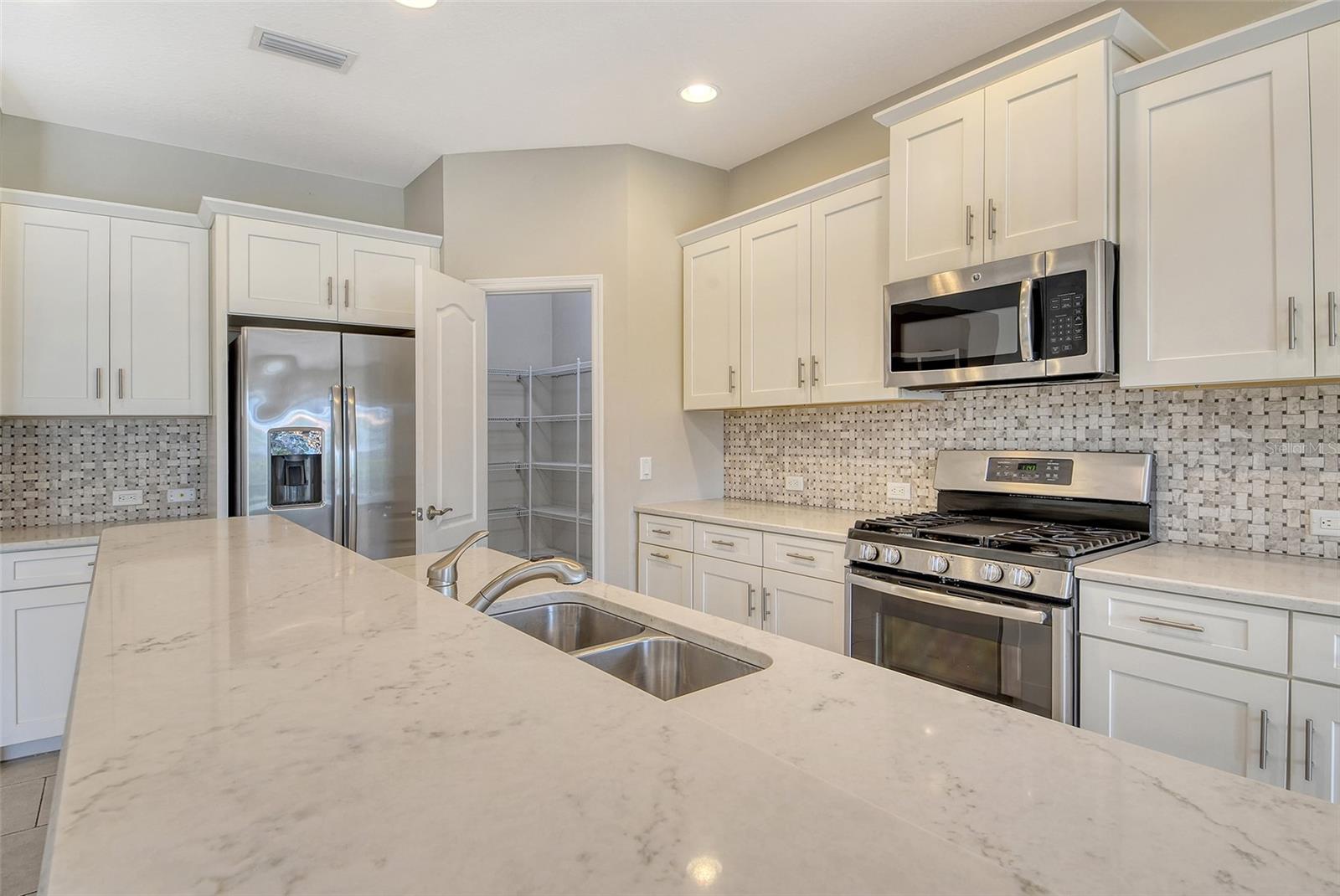 Image 11 of 37 For 12331 Halfmoon Lake Terrace
