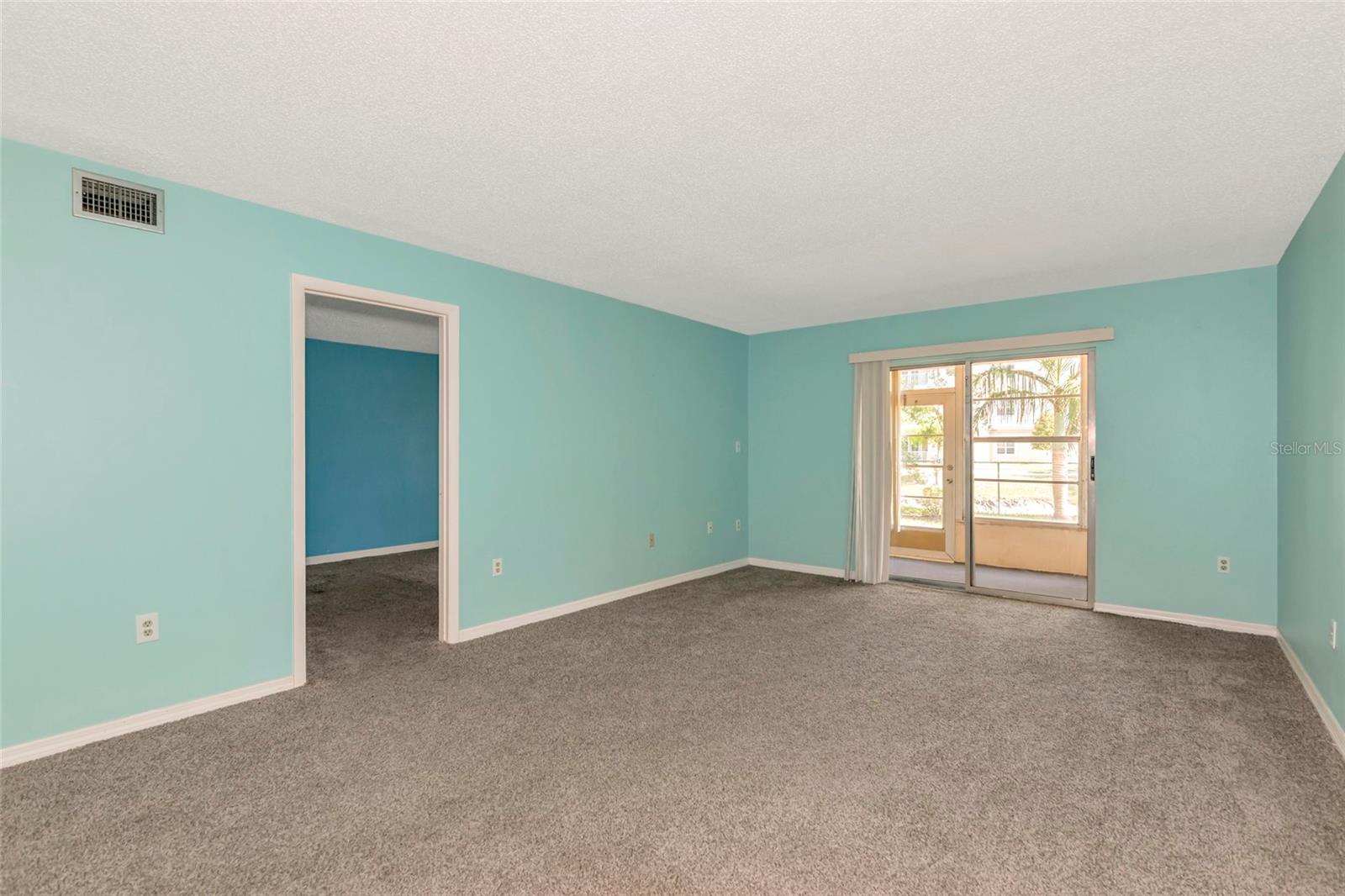 Image 12 of 44 For 3072 Lake Bayshore Drive 119