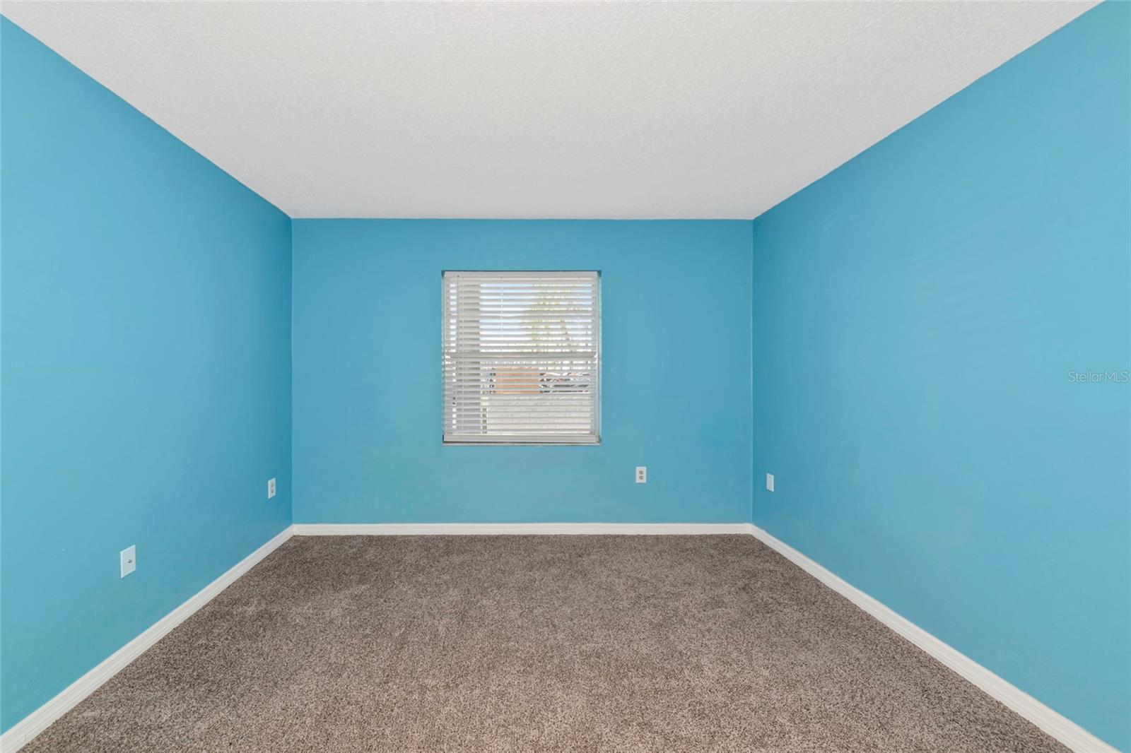 Image 15 of 44 For 3072 Lake Bayshore Drive 119