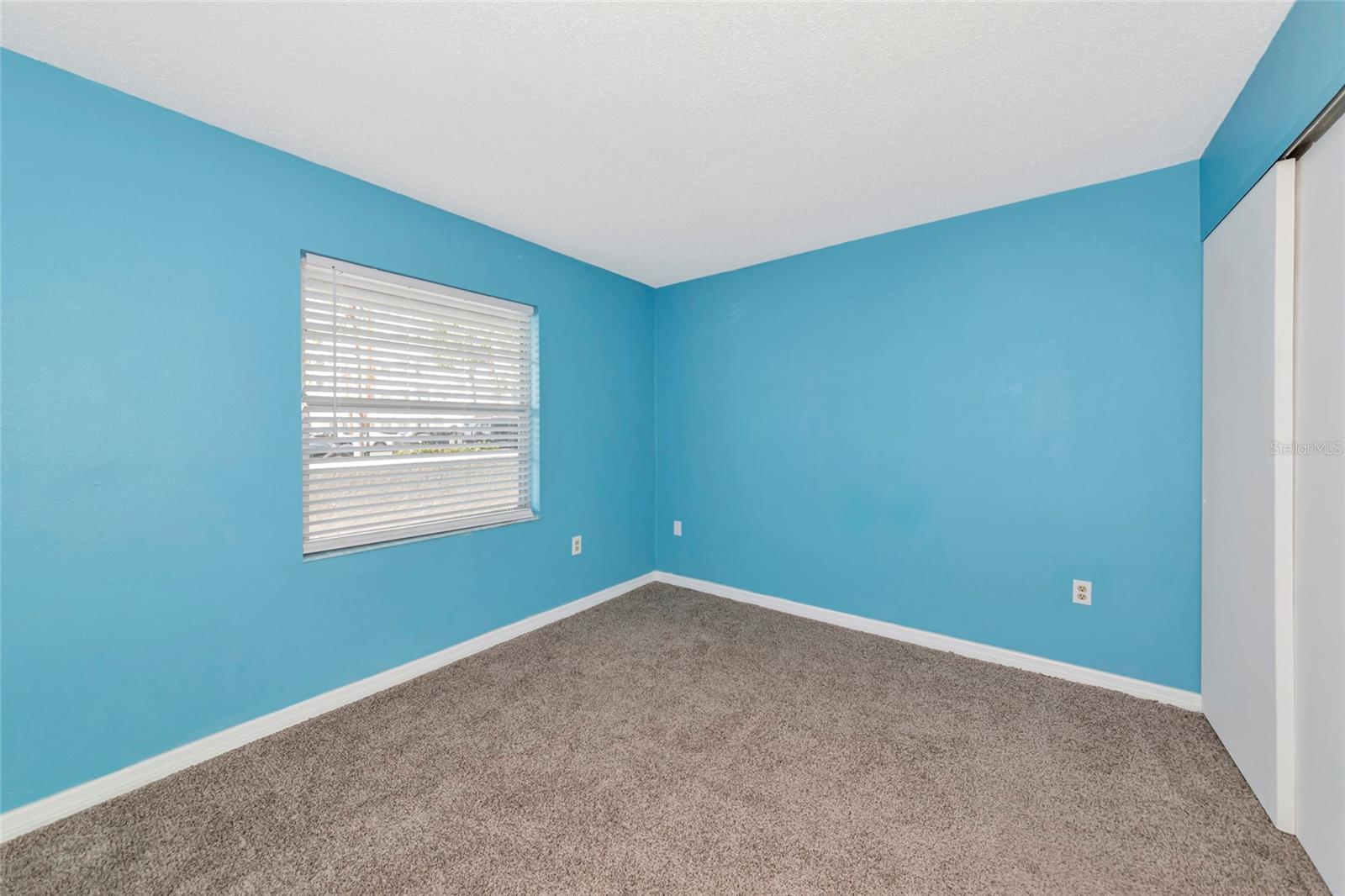 Image 16 of 44 For 3072 Lake Bayshore Drive 119