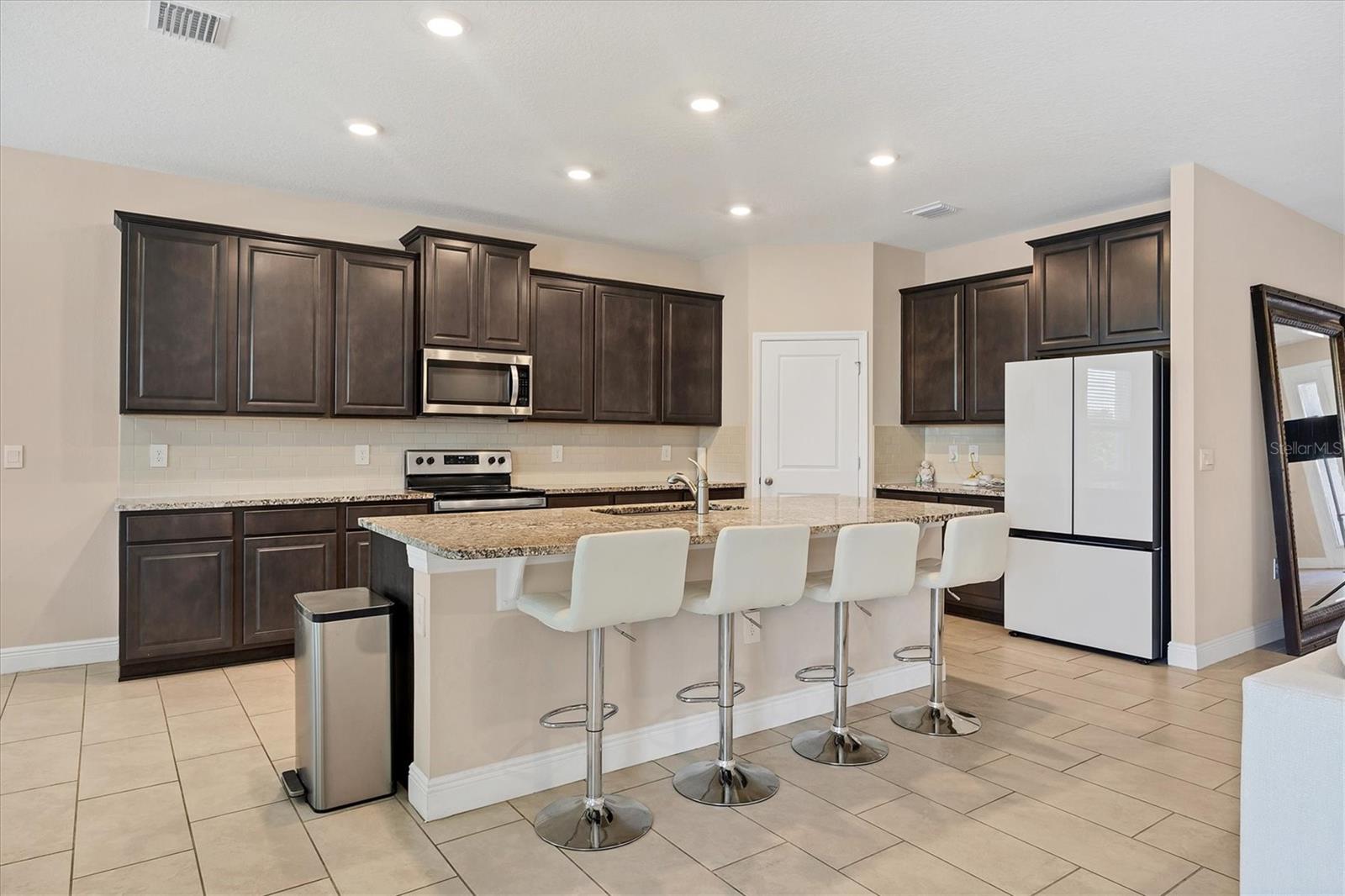 Image 17 of 86 For 16606 Barnwood Place