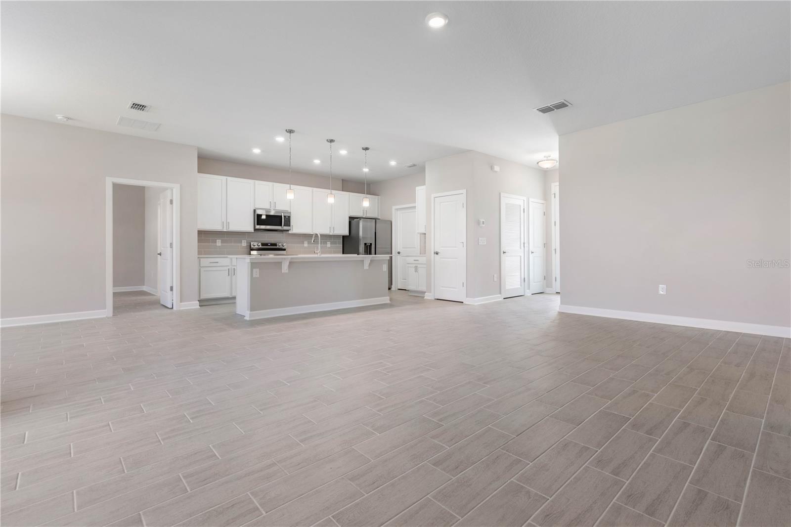 Image 5 of 27 For 18100 Poston Avenue