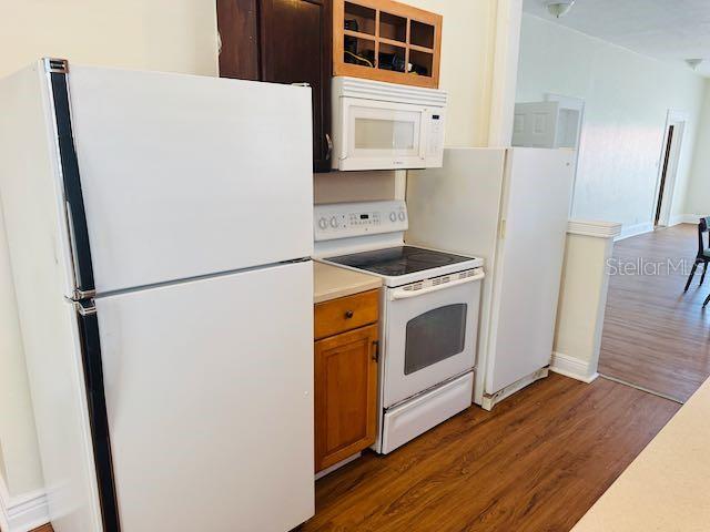 Image 5 of 14 For 1412 12th Avenue W