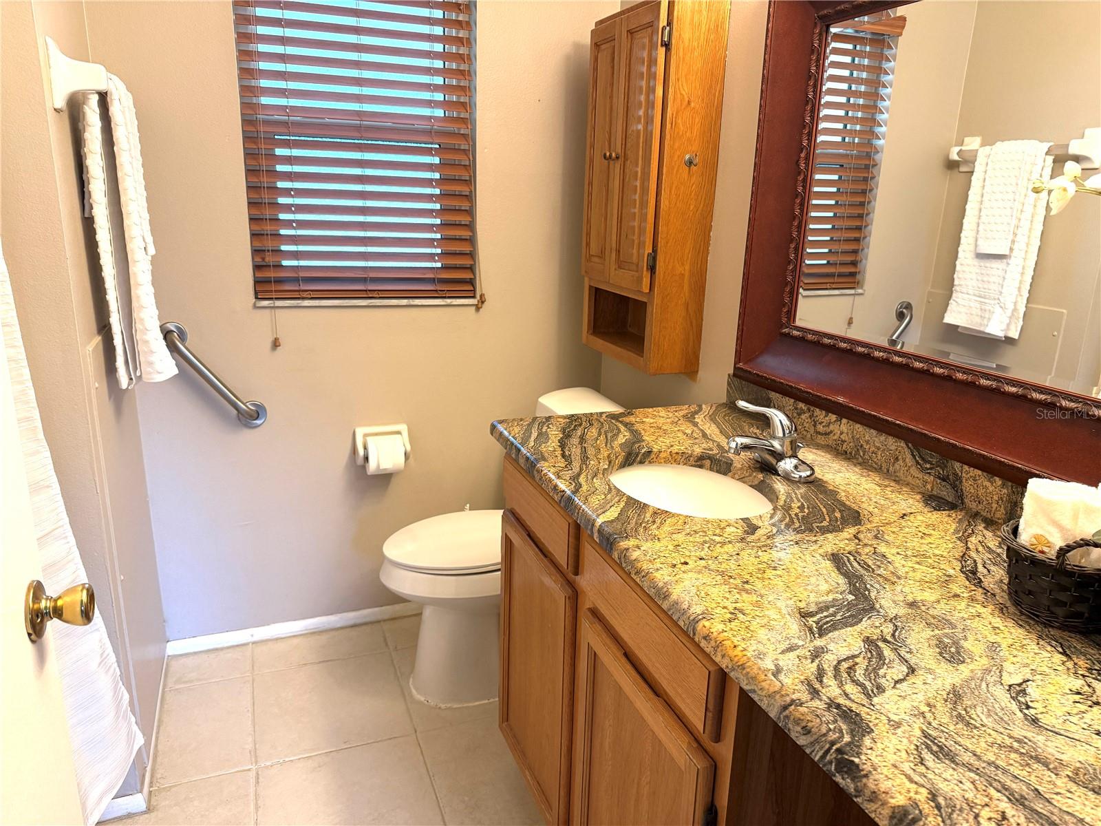 Image 18 of 30 For 390 301 Boulevard W 2c