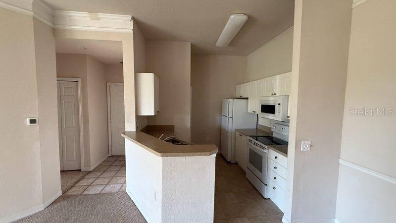 Image 13 of 16 For 5180 Northridge Rd  312