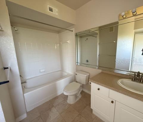Image 14 of 16 For 5180 Northridge Rd  312