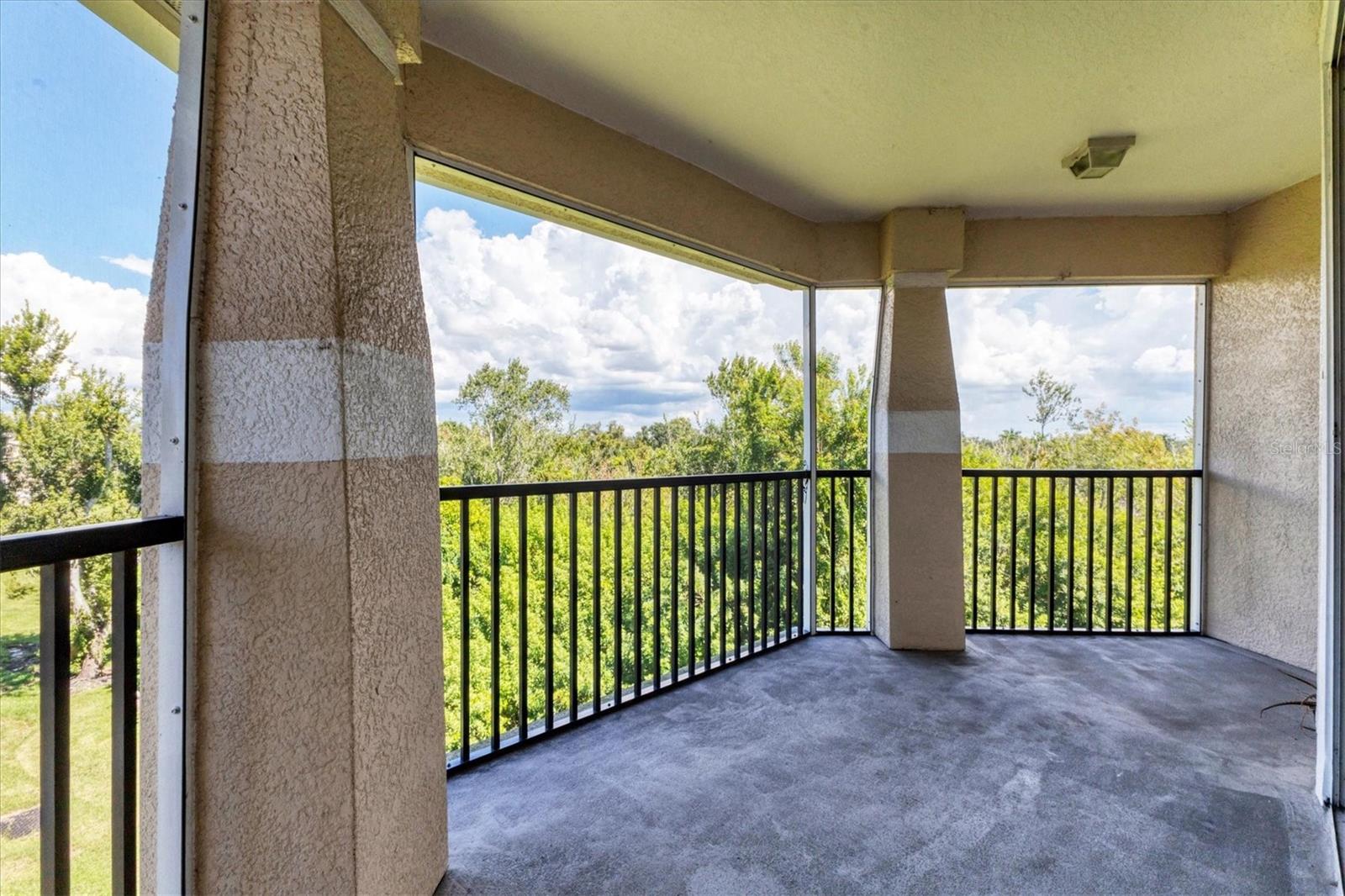 Image 20 of 34 For 5180 Northridge Rd  312