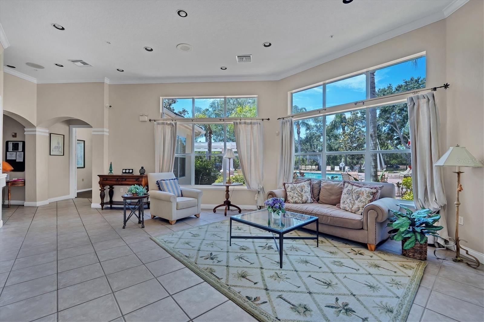 Image 26 of 34 For 5180 Northridge Rd  312