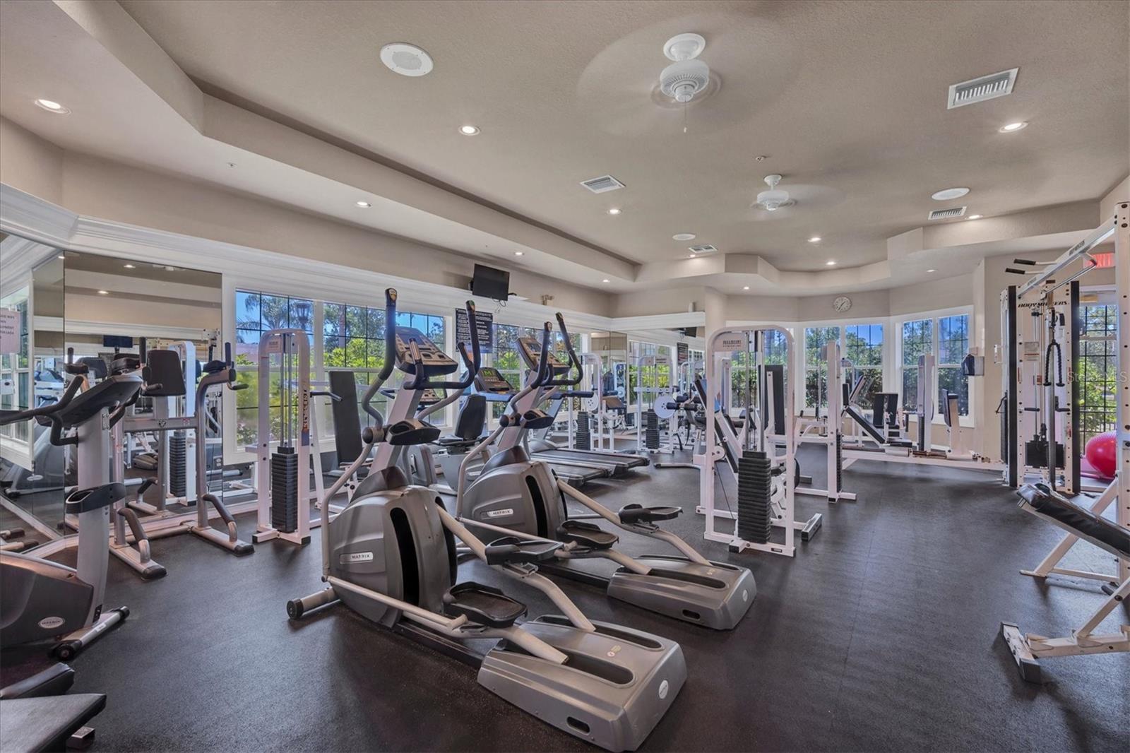 Image 27 of 34 For 5180 Northridge Rd  312