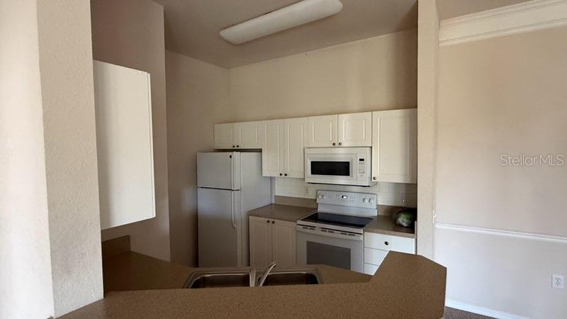 Image 9 of 16 For 5180 Northridge Rd  312