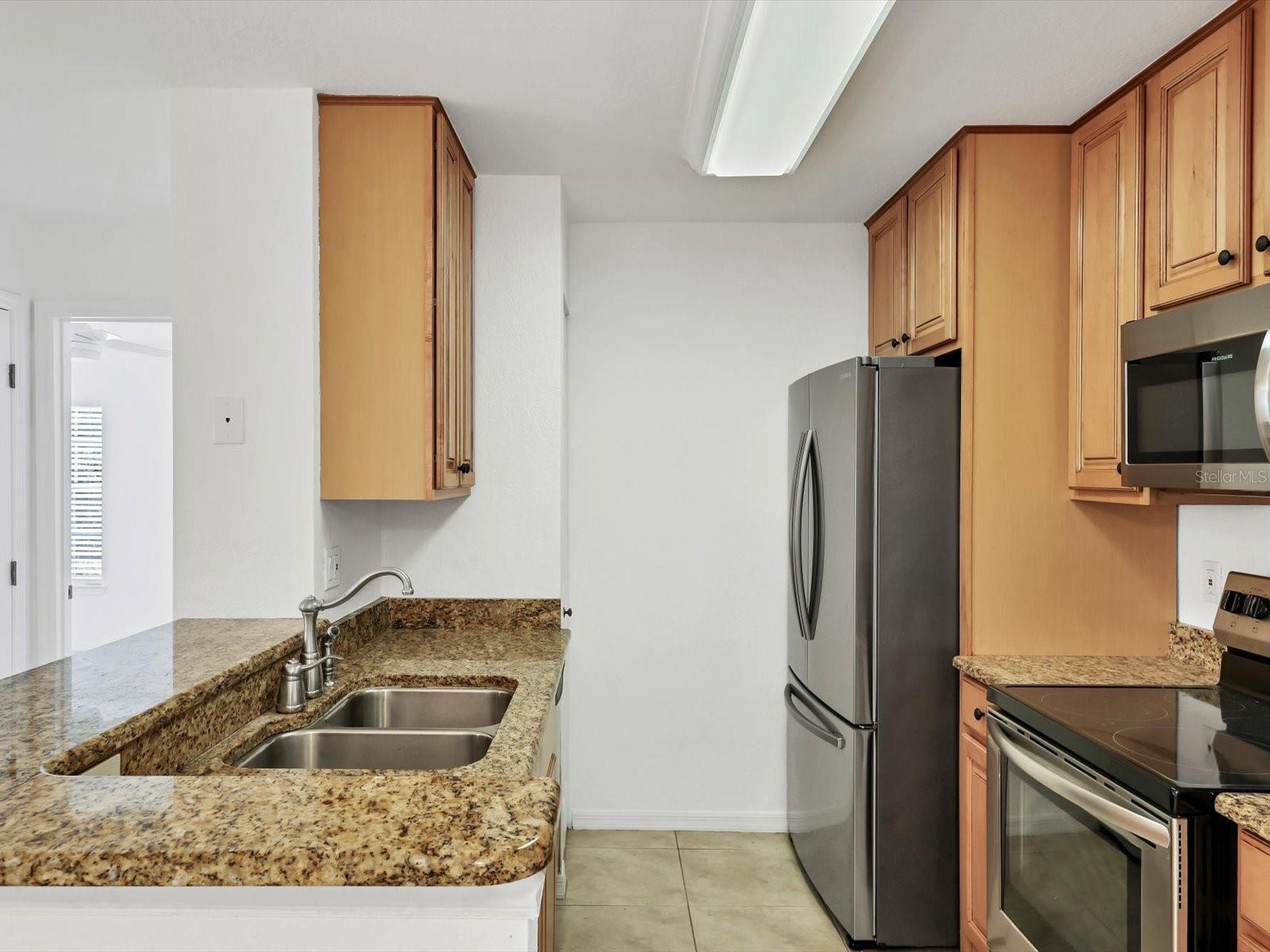 Image 15 of 44 For 8933 Manor Loop 105