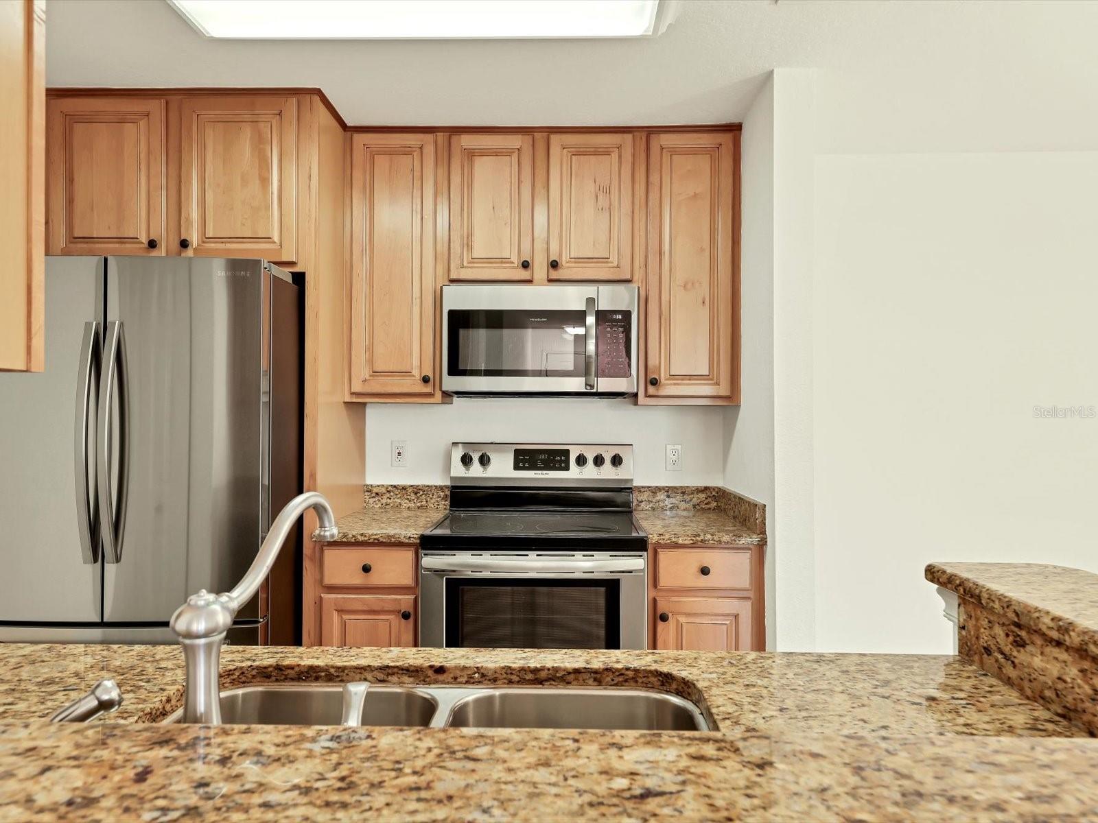 Image 17 of 44 For 8933 Manor Loop 105