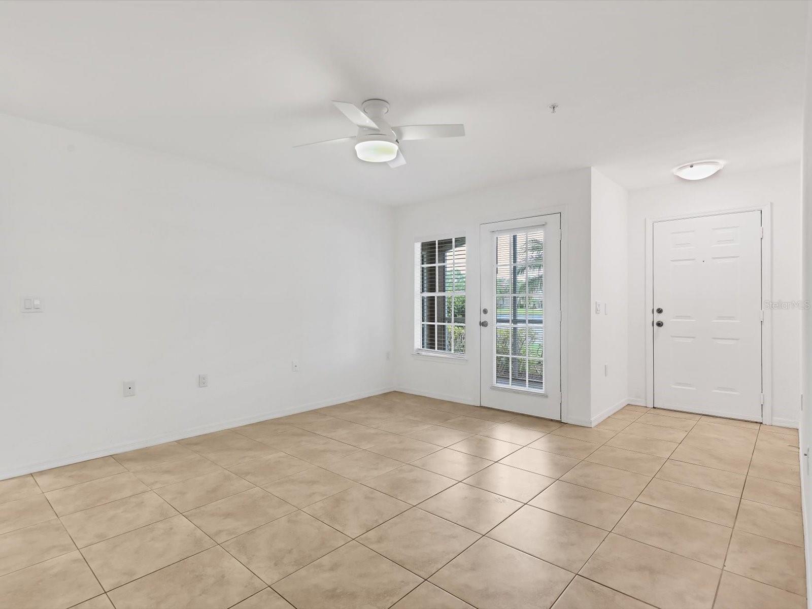 Image 8 of 44 For 8933 Manor Loop 105