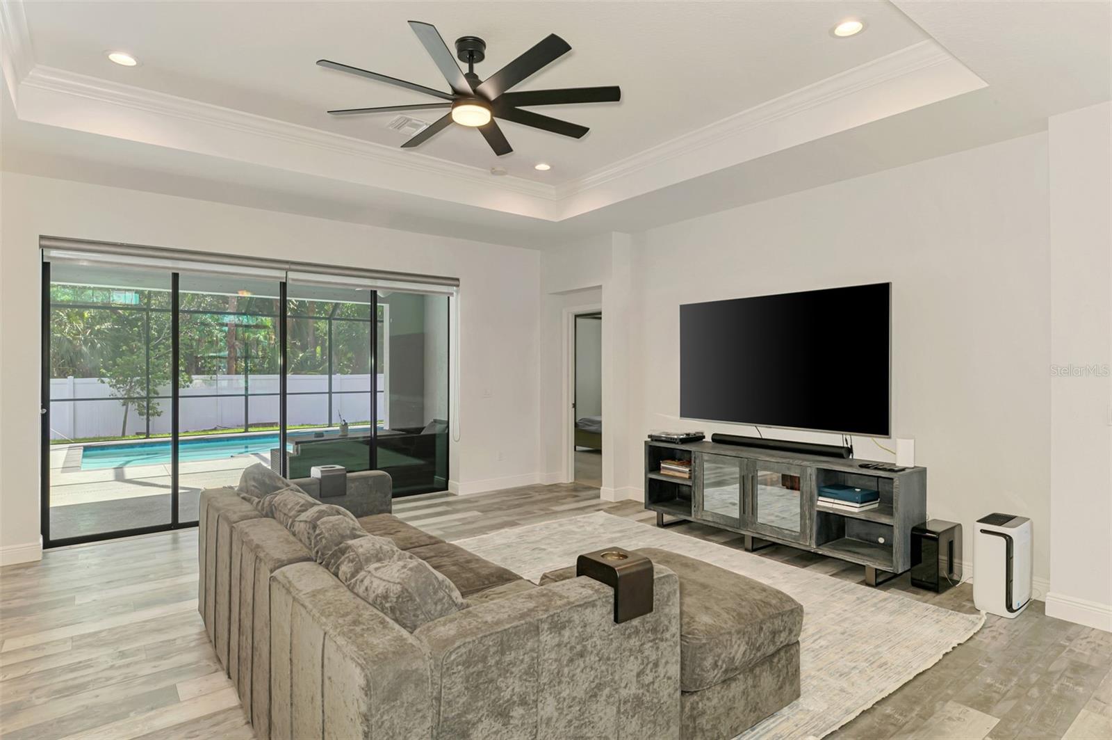 Image 18 of 65 For 2546 Malibu Lane