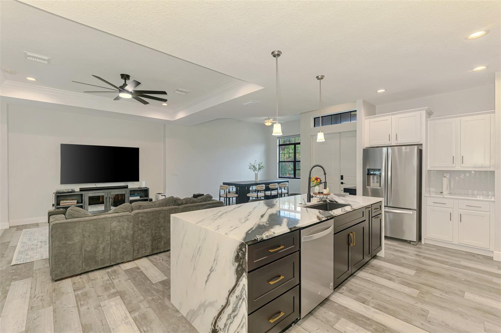 Image 21 of 65 For 2546 Malibu Lane