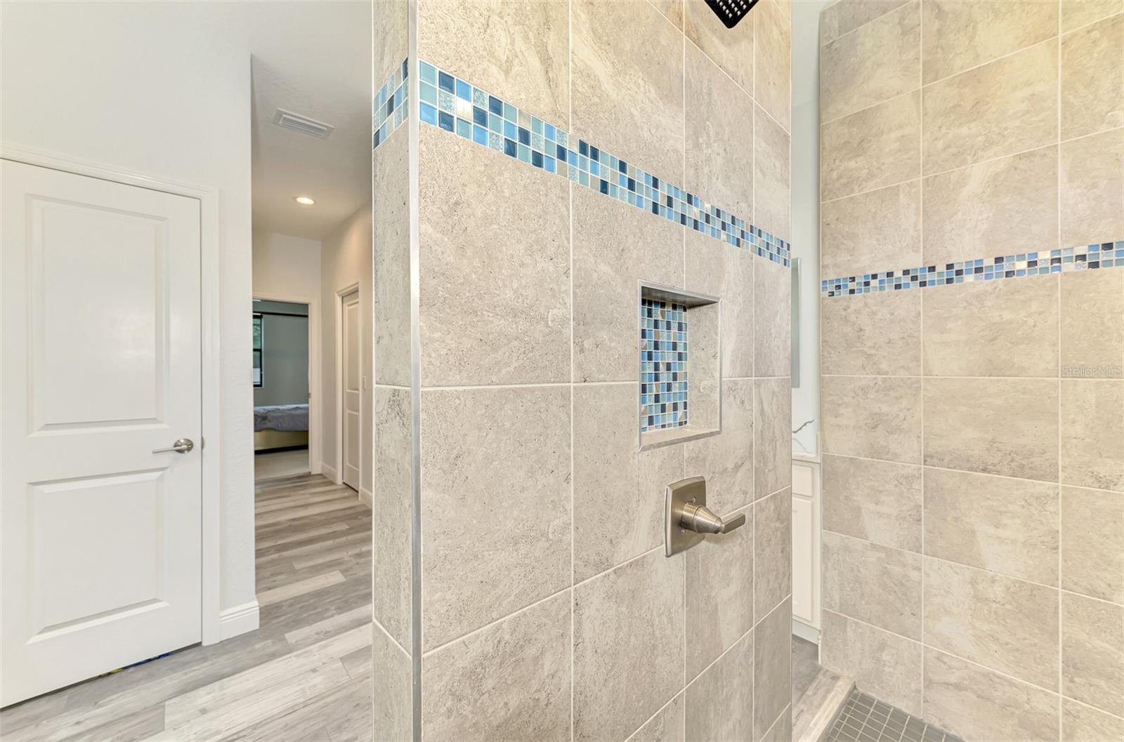 Image 39 of 65 For 2546 Malibu Lane