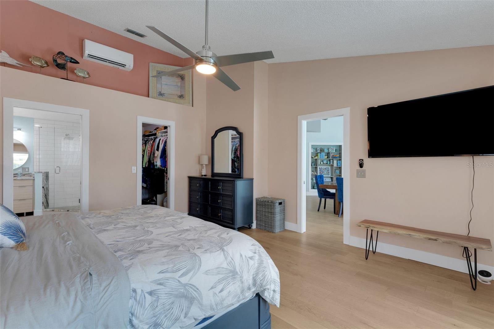 Image 18 of 46 For 4120 51st Drive W