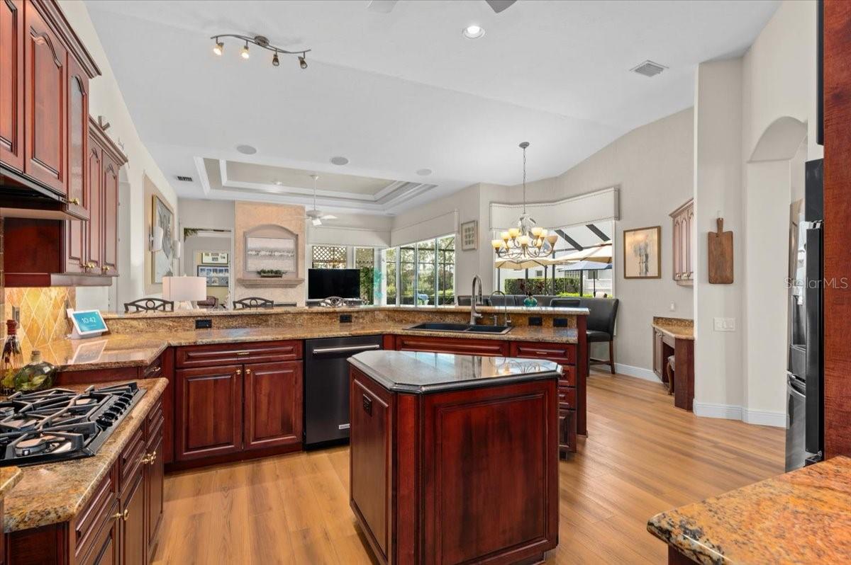Image 14 of 100 For 7513 Coventry Court
