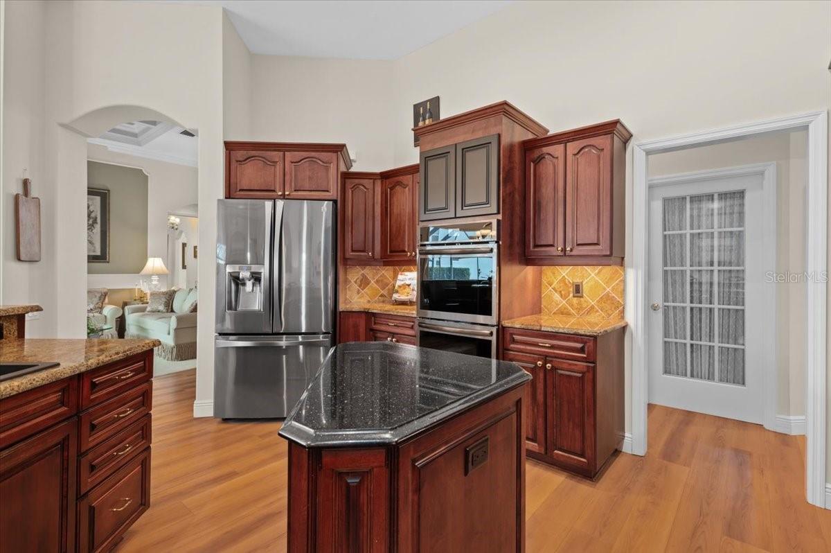 Image 16 of 100 For 7513 Coventry Court