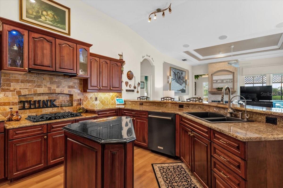 Image 87 of 100 For 7513 Coventry Court