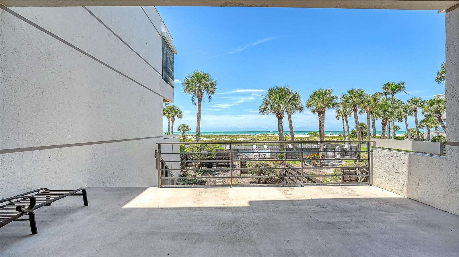 Image 9 of 53 For 222 Beach Road 7