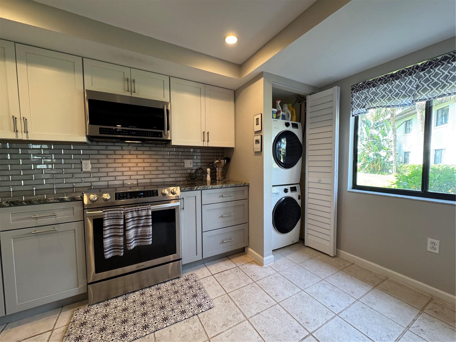 Image 6 of 44 For 3500 El Conquistador Parkway 347