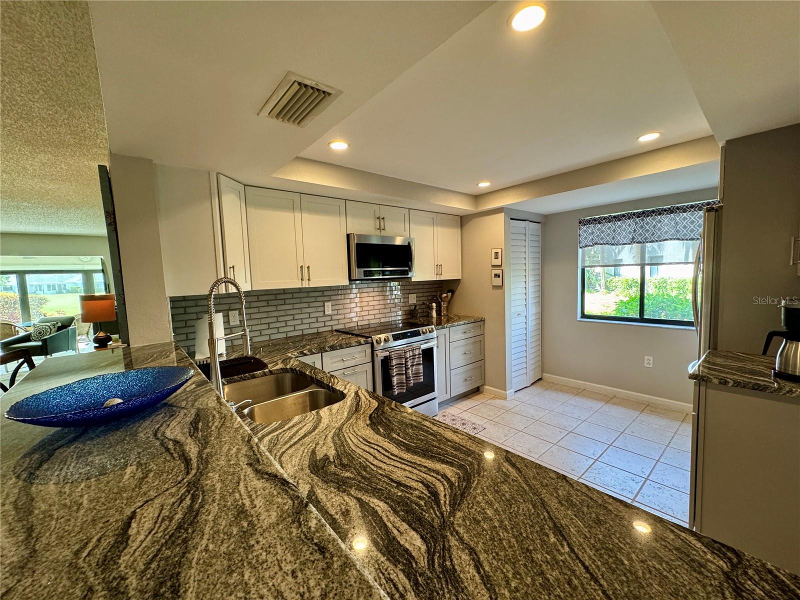 Image 7 of 44 For 3500 El Conquistador Parkway 347